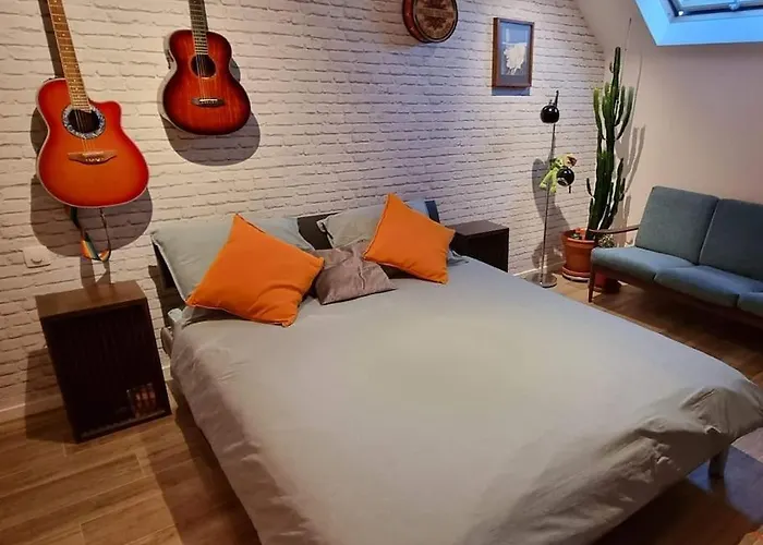 Minus Is Joenus Holiday home *